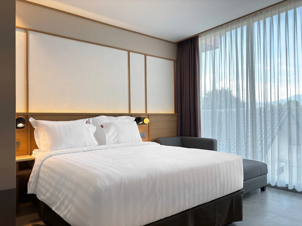 Di dalam Kamar Enka di Volume Hotel Bandung, foto 3 dari 10