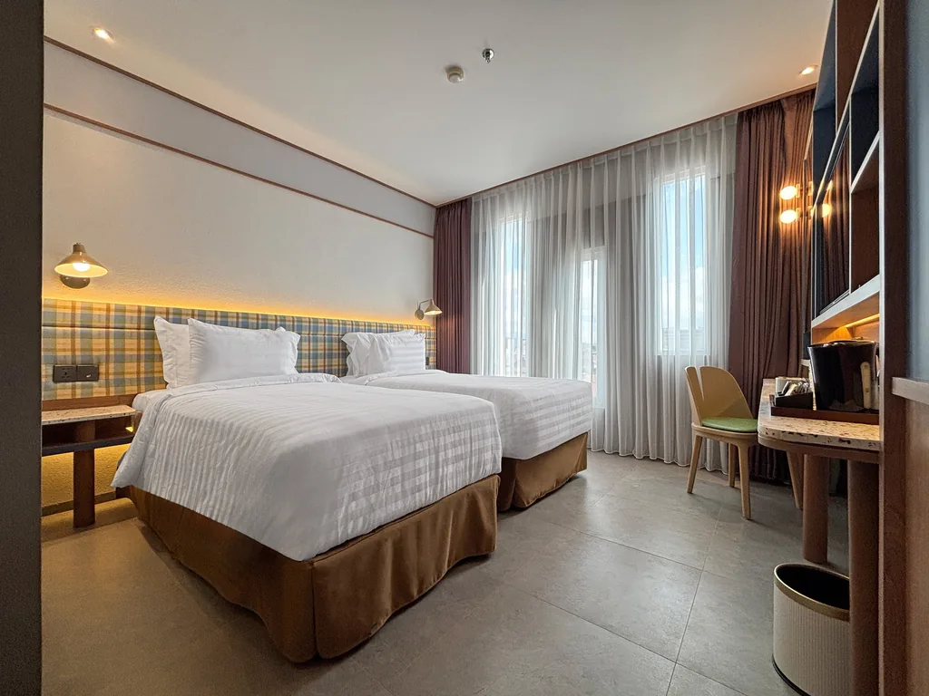 Di dalam Kamar Lo-Fi di Volume Hotel Bandung, foto 2 dari 9