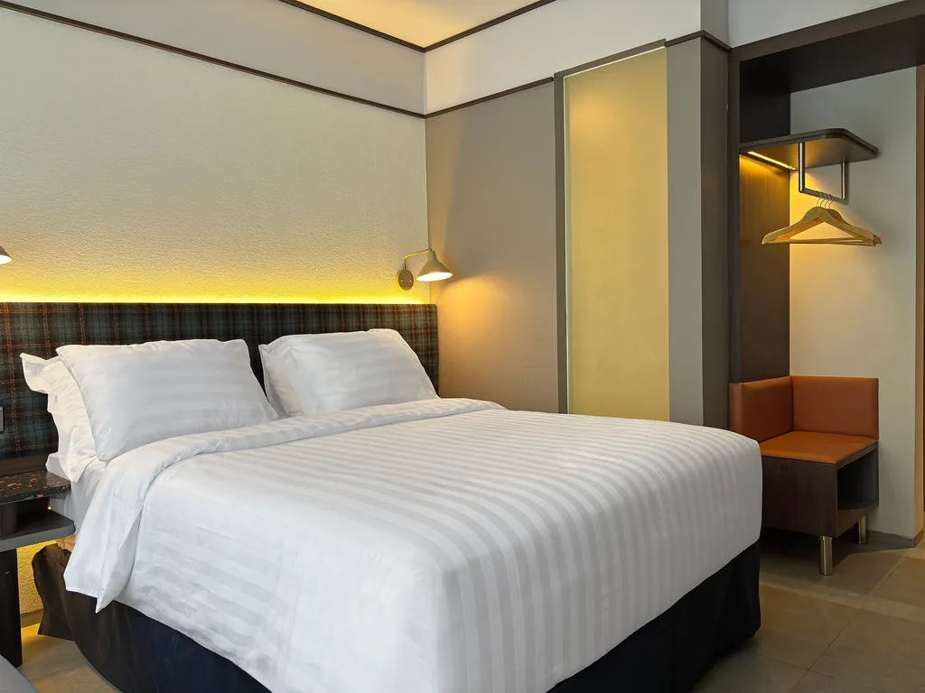 Di dalam Kamar Amapiano di Volume Hotel Bandung, foto 2 dari 7
