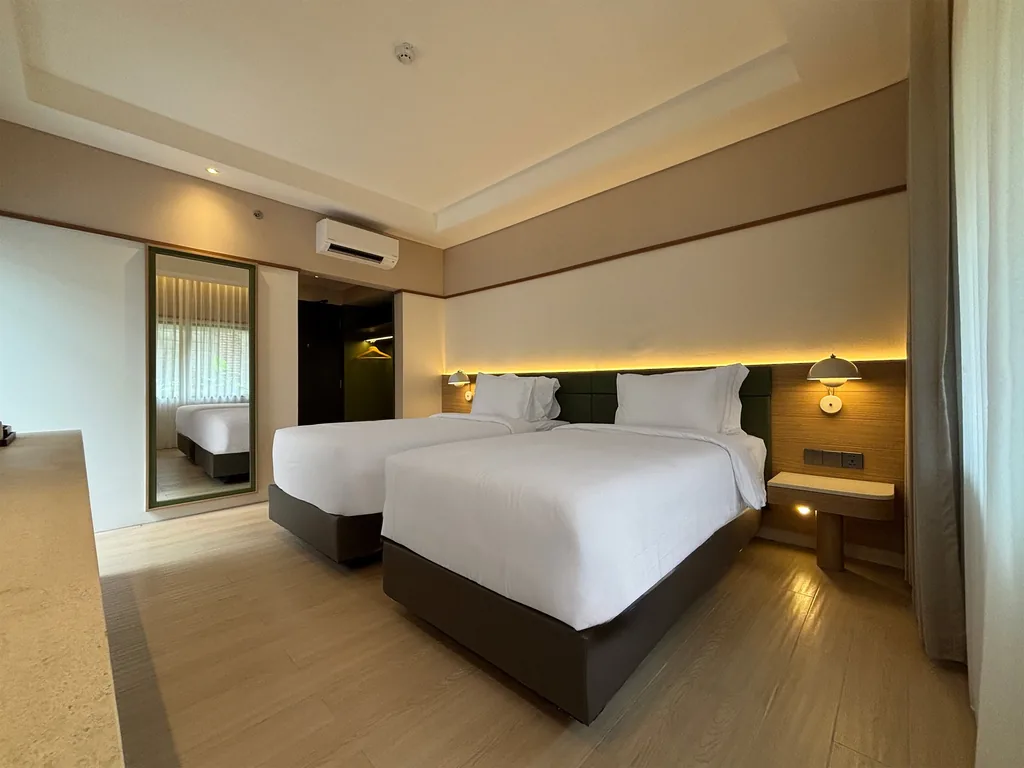 Di dalam Kamar Country di Volume Hotel Bandung, foto 6 dari 12