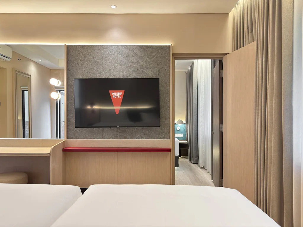 Di dalam Kamar Koto di Volume Hotel Bandung, foto 4 dari 8