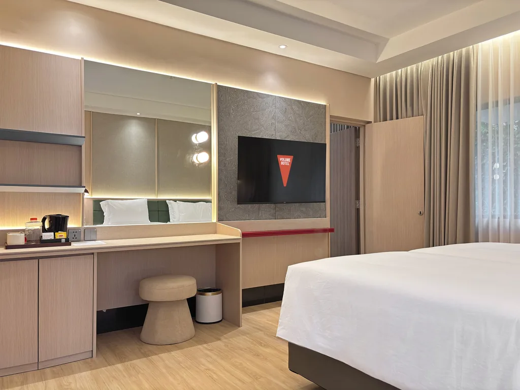 Di dalam Kamar Koto di Volume Hotel Bandung, foto 6 dari 8