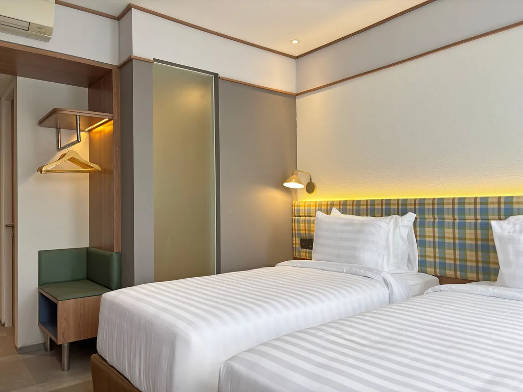 Di dalam Kamar Lo-Fi di Volume Hotel Bandung, foto 5 dari 9
