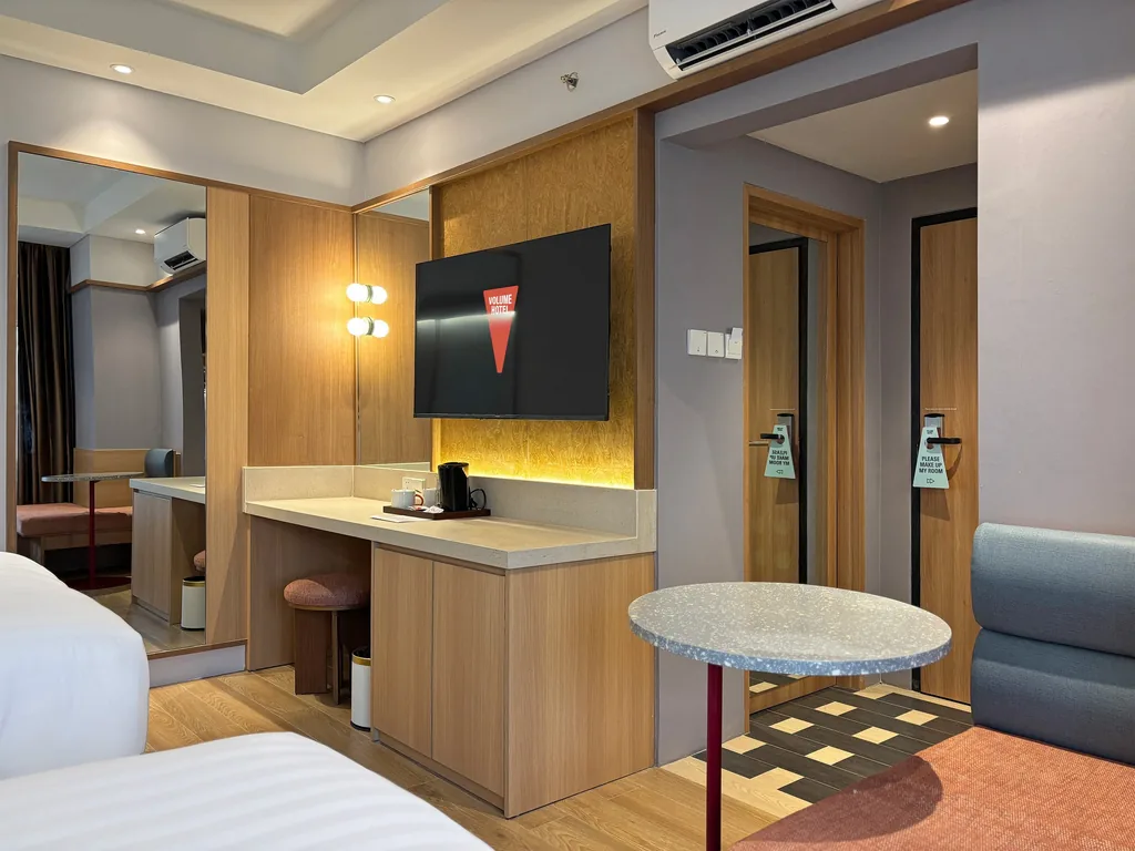 Di dalam Kamar Chillhop di Volume Hotel Bandung, foto 7 dari 10