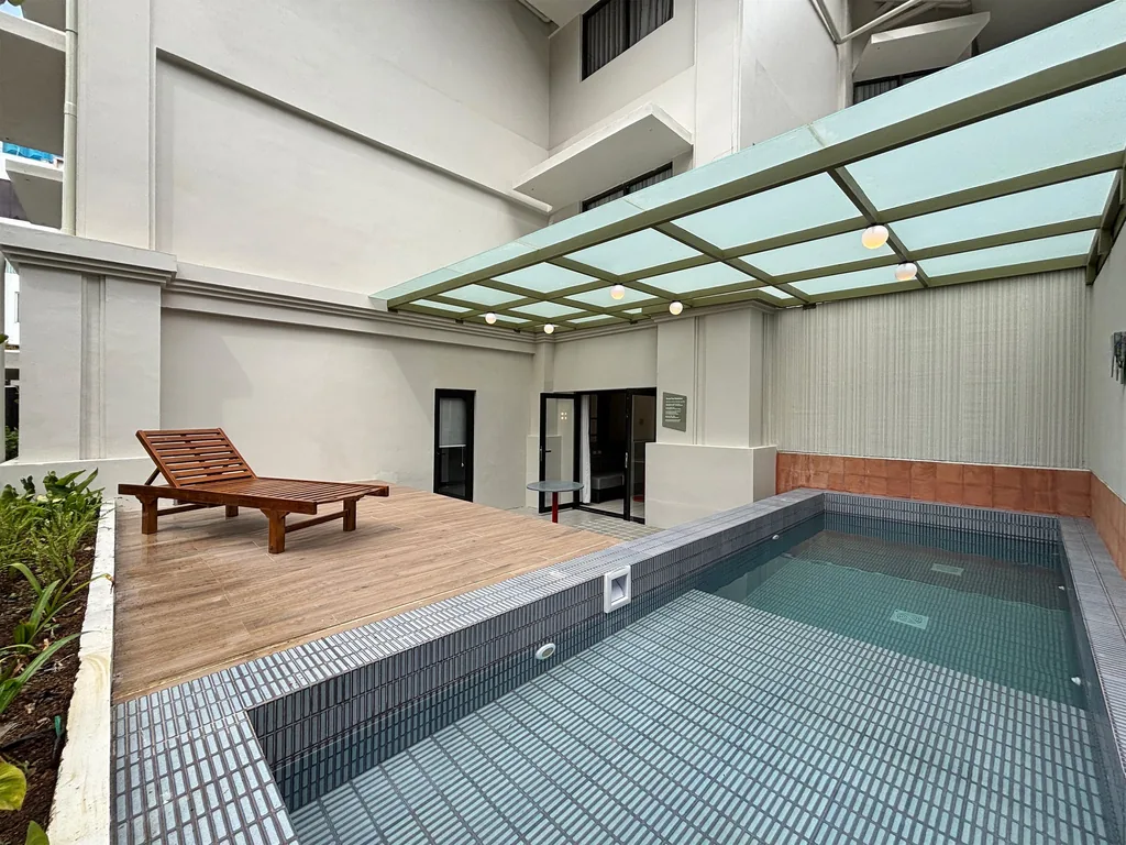 Kamar Calypso di Volume Hotel Bandung, king + twin