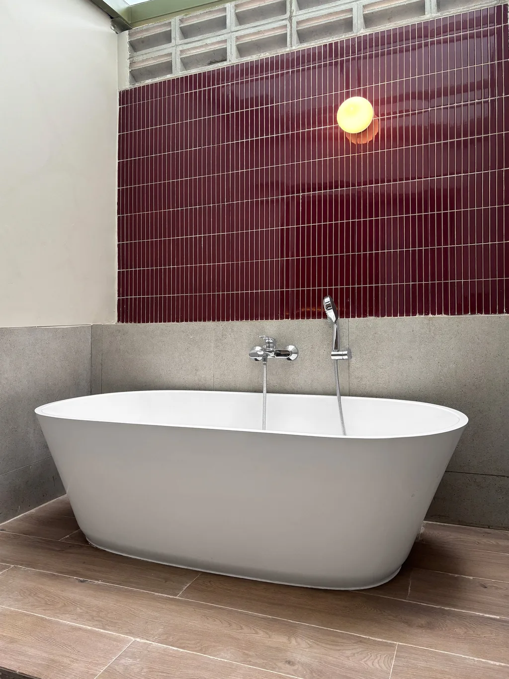 Ruang bathtub Kamar Tango